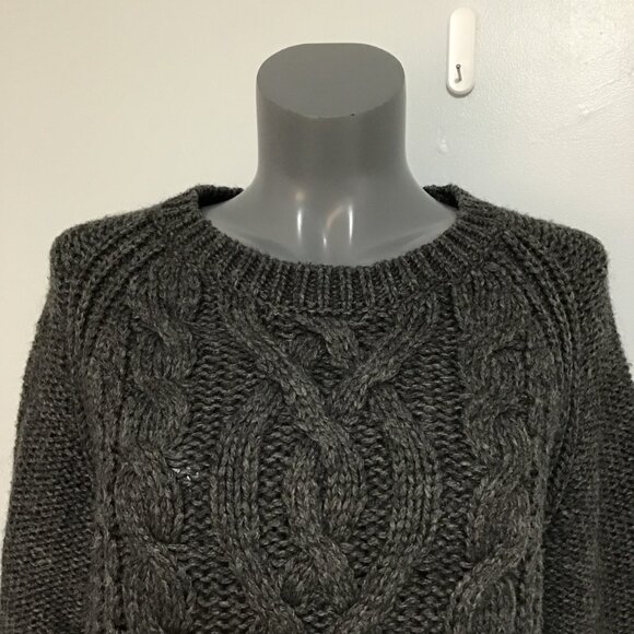 Roots Chunky Crew Neck Cable Knit Sweater  Size XL - Picture 4 of 11